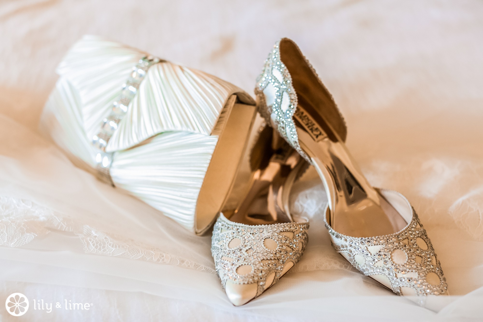 Wedding Shoes You'll Swoon Over - Modern Wedding