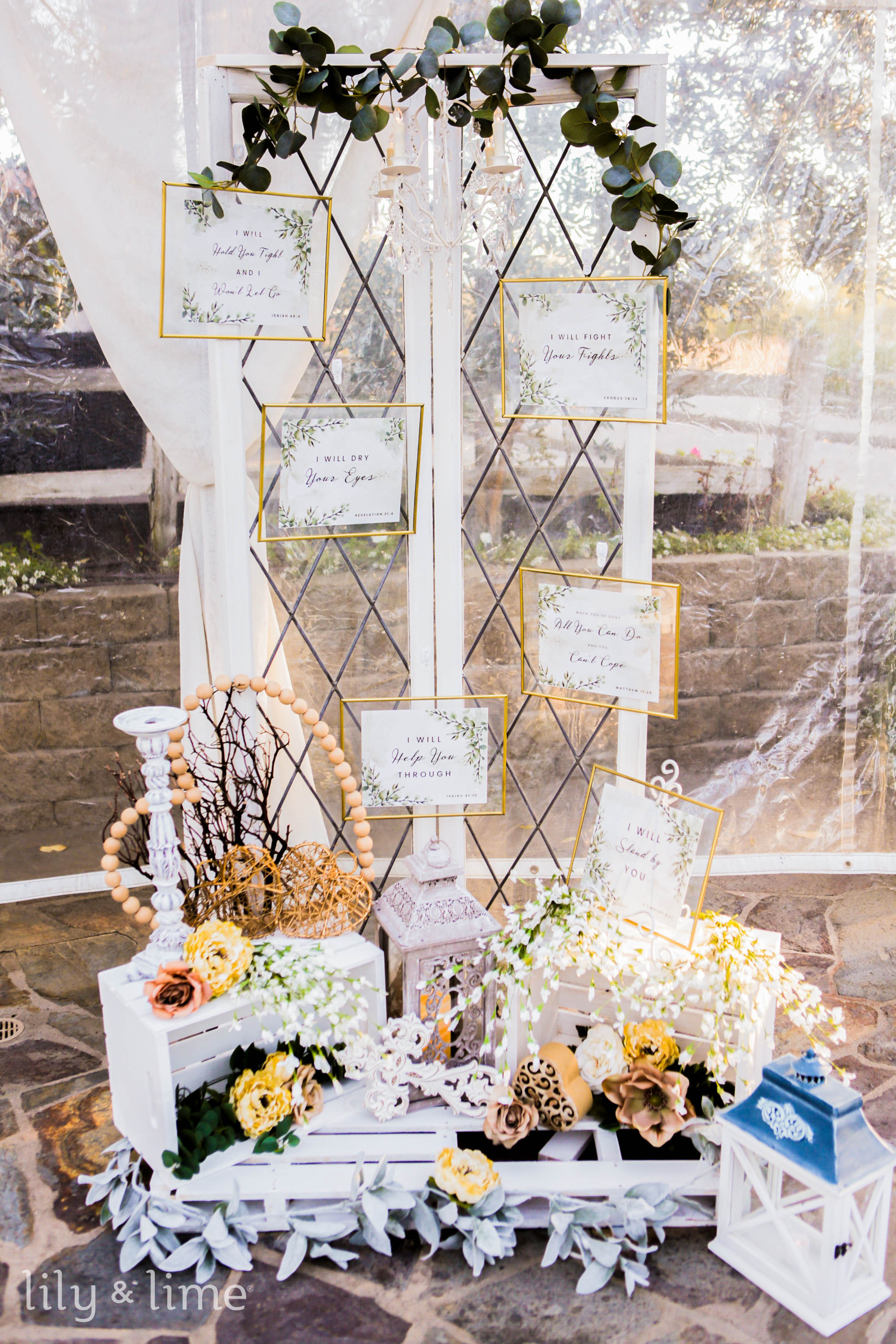 21 Ways to Set Up a Card or Gift Table at Your Wedding